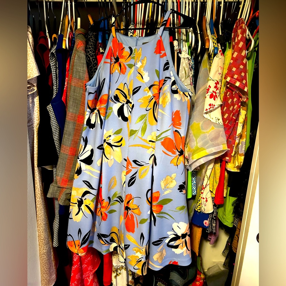 Vince Camuto floral patterned fit and flair dress. Size 18.